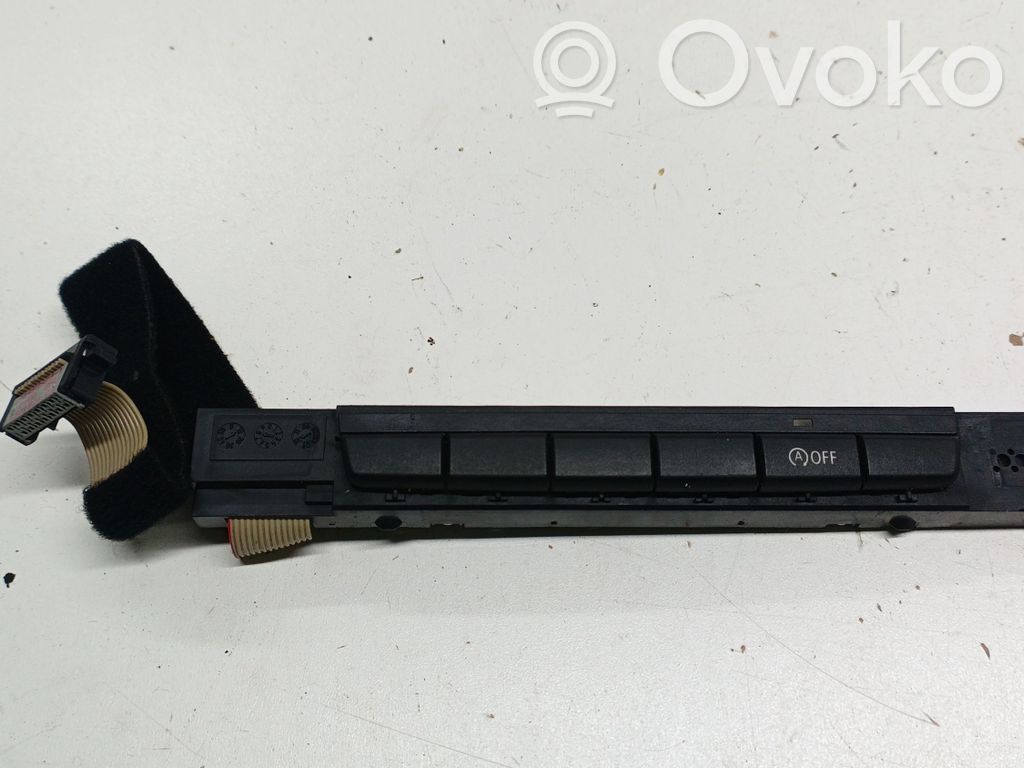 Traction control (ASR) switch   6970919