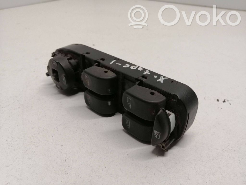 Jaguar X-Type Electric window control switch 