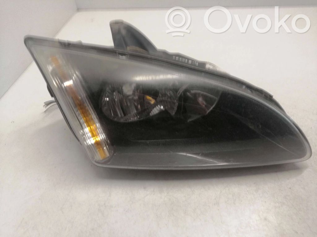 Ford Focus Scheinwerfer 