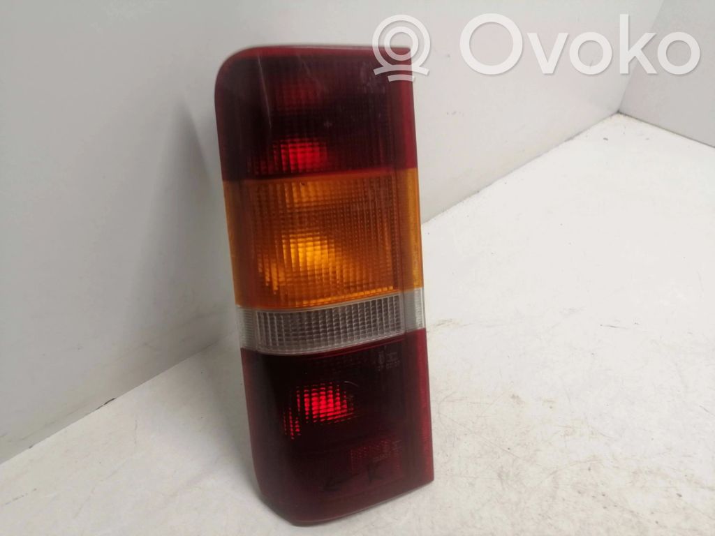 Rear/tail lights   90VB13405AB