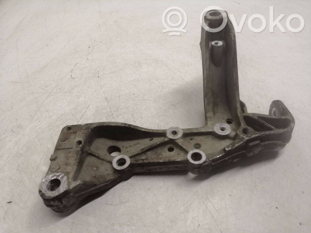 Volkswagen Touran I Front lower control arm/wishbone 
