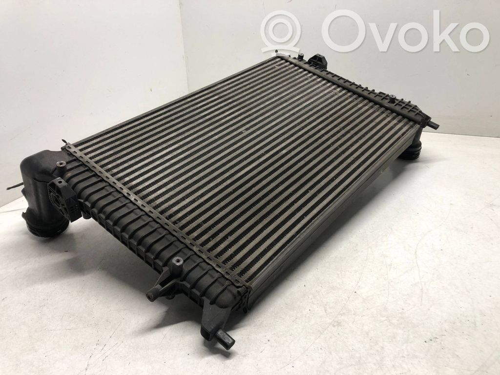 Volkswagen PASSAT B6 Intercooler radiator 