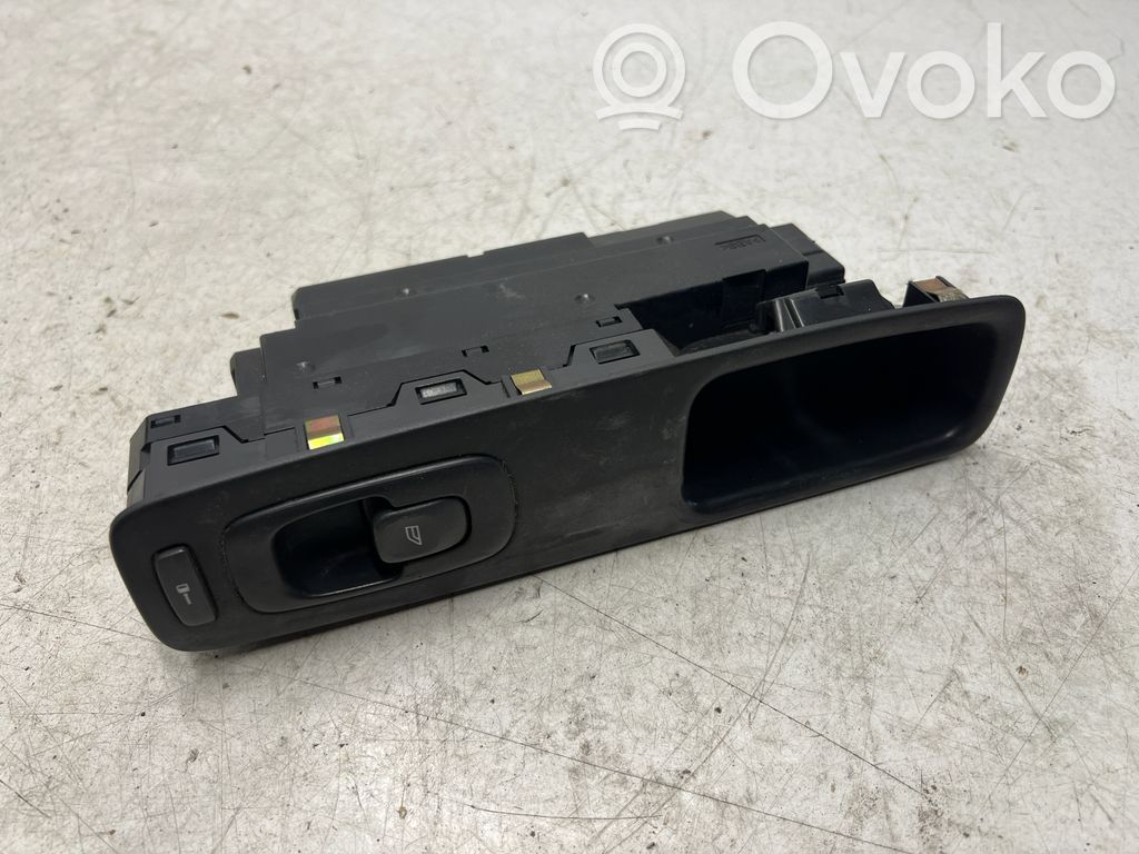 Electric window control switch   8622040
