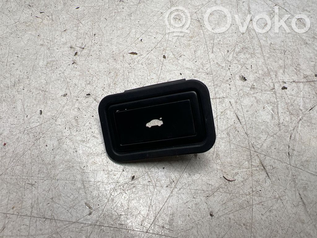 Audi A8 S8 D4 4H Tailgate/boot open switch button 