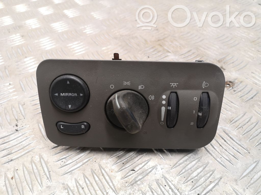 Chrysler Voyager Light switch 