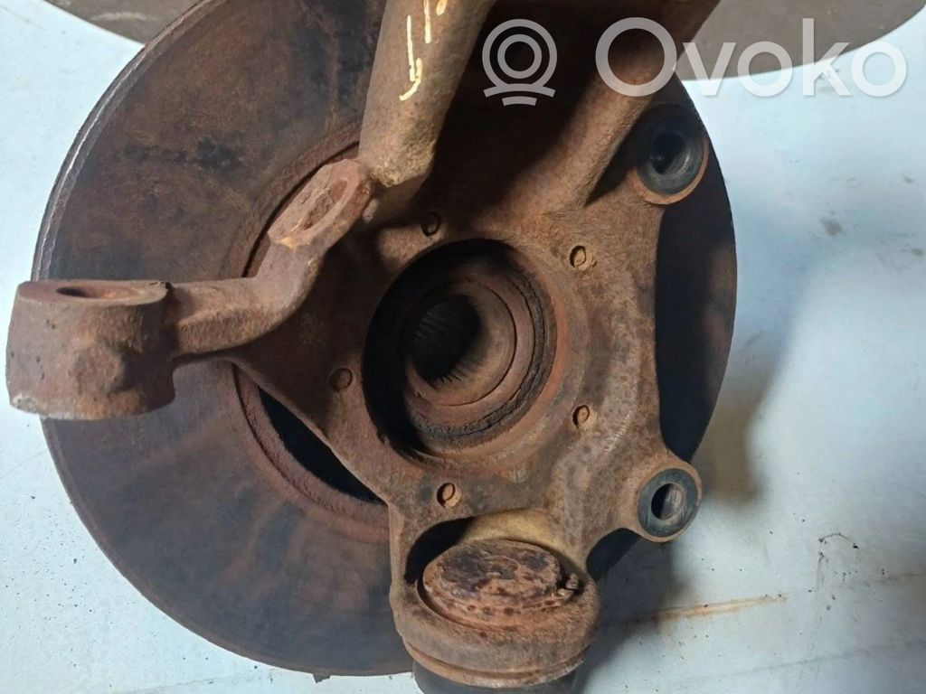 Front wheel hub