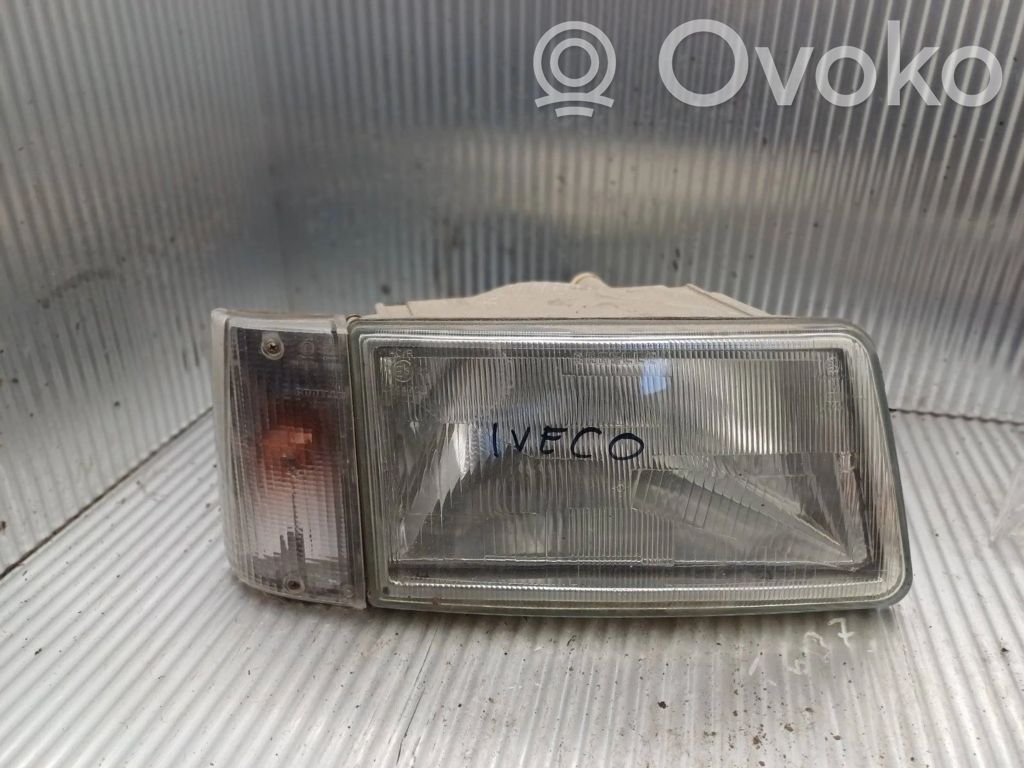 Iveco Daily 30.8 - 9 Faro/fanale 