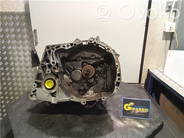 Nissan Micra Boîte de vitesses manuelle à 5 vitesses 