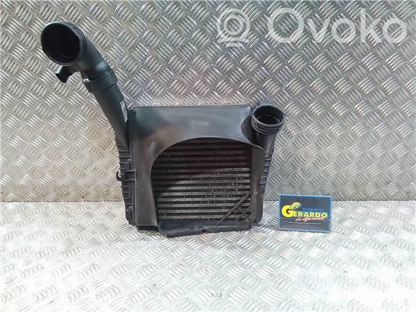 Volkswagen Touareg I Radiatore intercooler