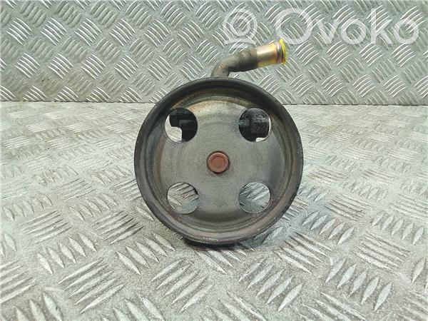 Ohjaustehostimen pumppu
