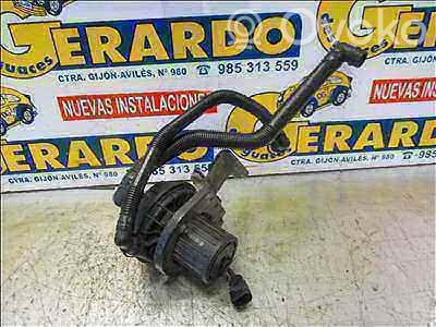 Bomba de aire secundaria   8E0906613D