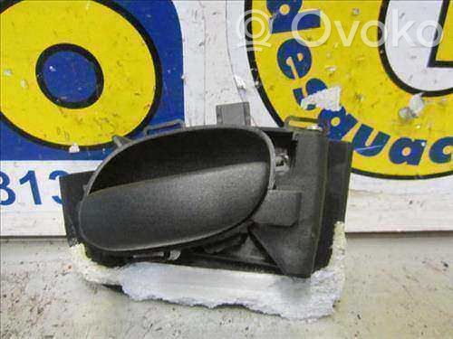 Peugeot 206 Rear door interior handle 