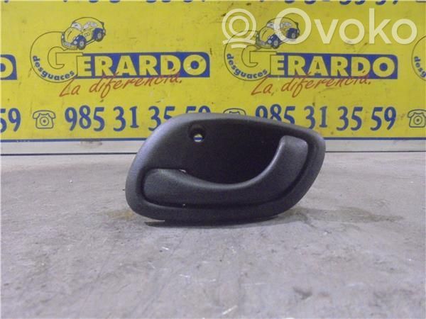Manecilla interna puerta delantera