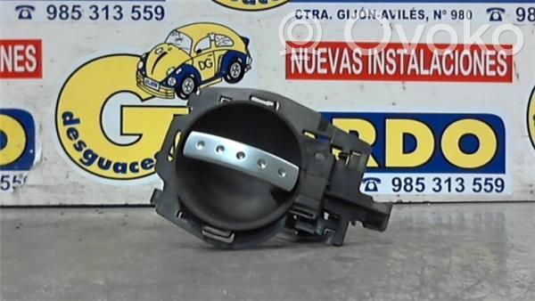 Manecilla interna puerta trasera