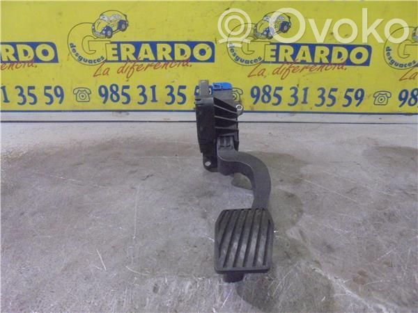 Opel Corsa E Kaasupoljin 