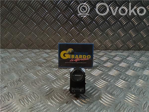 Chrysler 300M Wing mirror switch 