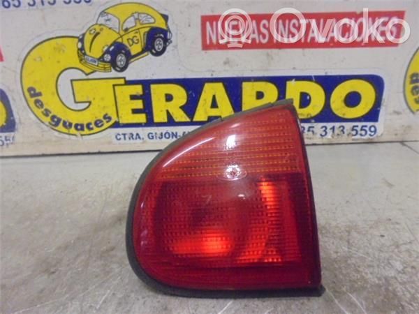 Lámpara de faros/luces traseros