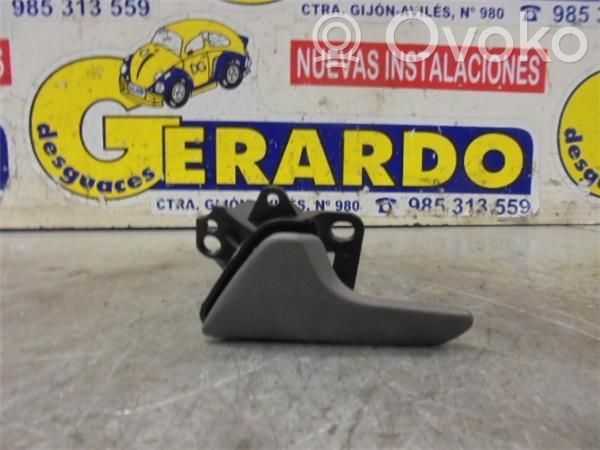 Manecilla interna puerta delantera