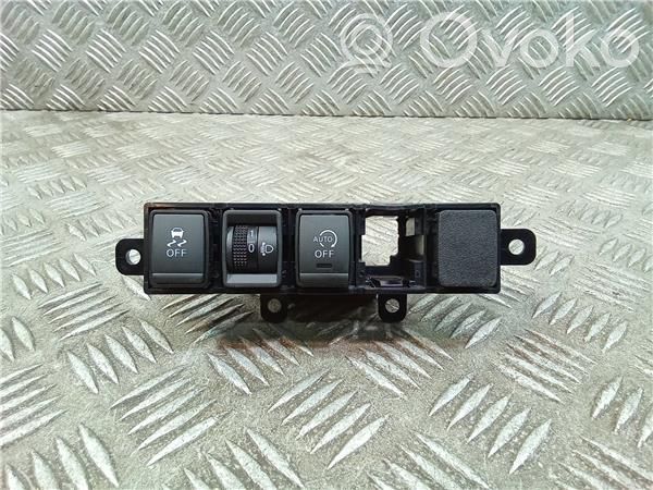 Nissan Pulsar Interruptor de control multifunción 