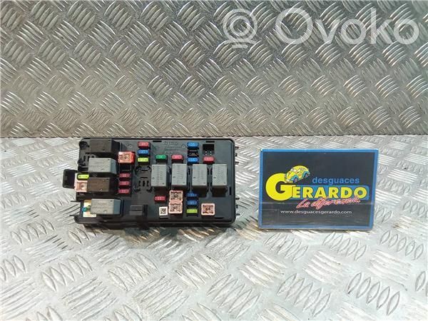 Chevrolet Lova Módulo de fusible 