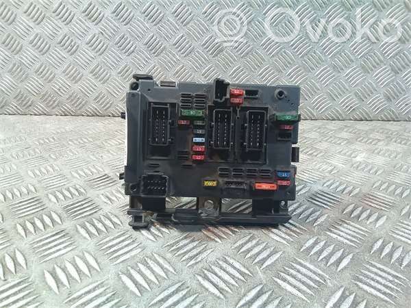 Peugeot 307 Fuse module 
