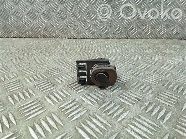Peugeot 407 Comutator deschidere hayon/portbagaj/oblon 