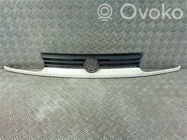Volkswagen Golf III Kratka wlotu powietrza na maskę 