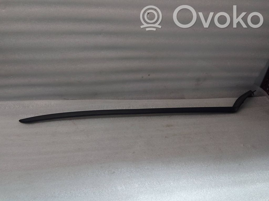 Volvo XC40 Windshield trim 