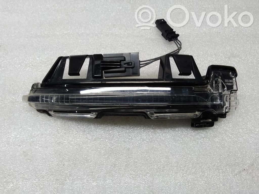 Polestar 2 Rear seatbelt 