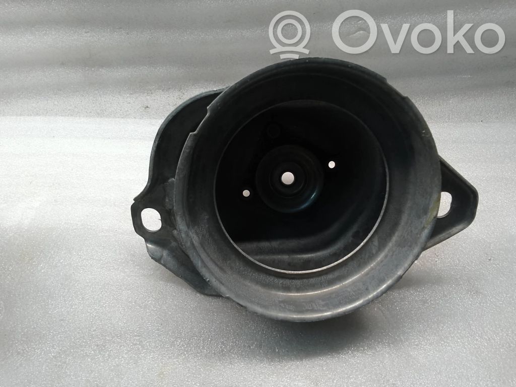 Volvo S60 Coil spring mount 