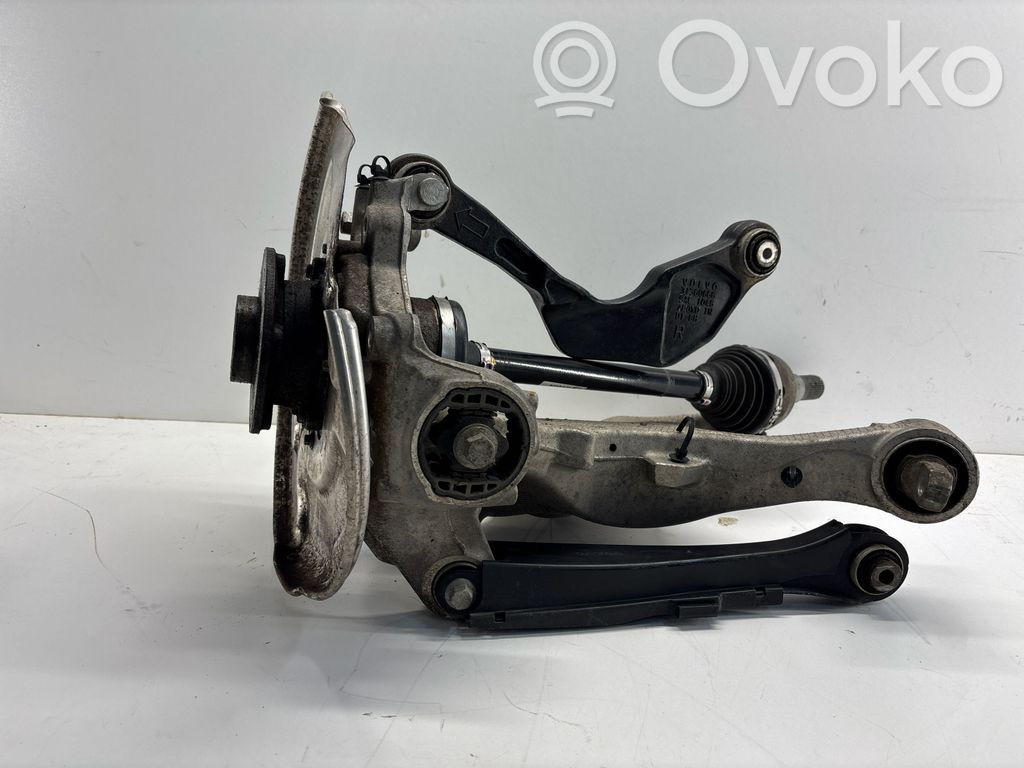 Volvo XC60 Brazo de suspensión/horquilla superior trasero 