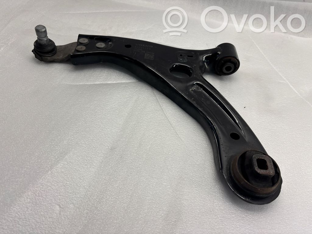 Volvo XC40 Brazo de suspensión delantero 
