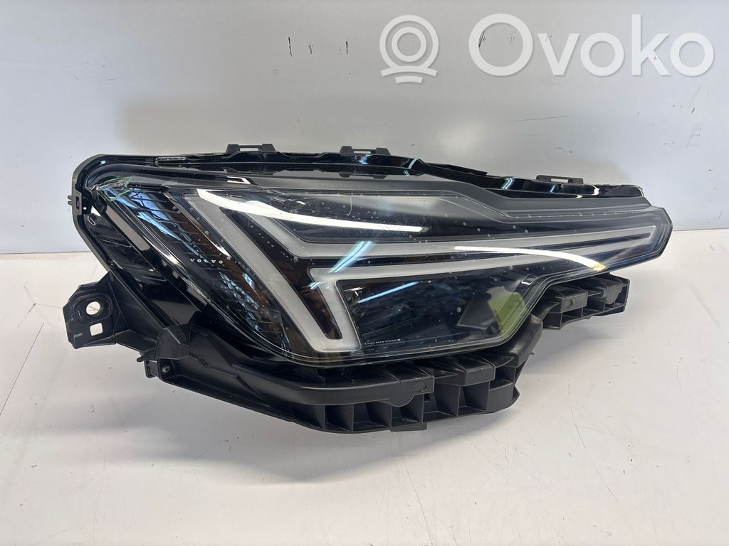 Volvo EX90 Scheinwerfer 