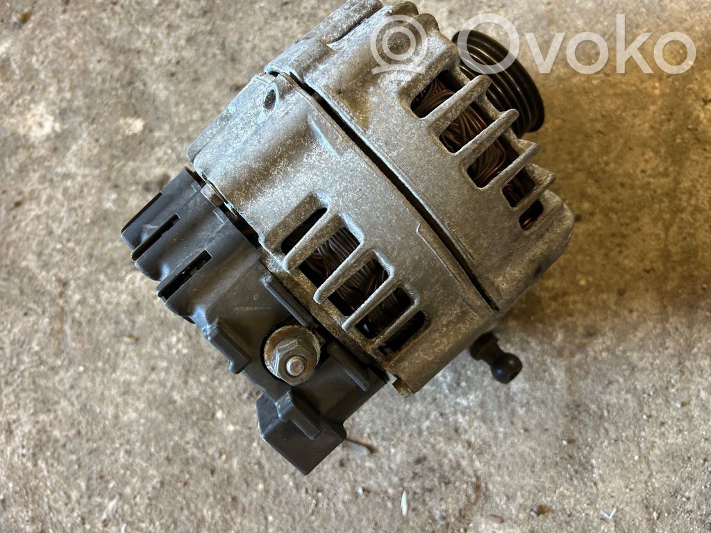 Generaattori/laturi   7805432,FG18D024,2605773C