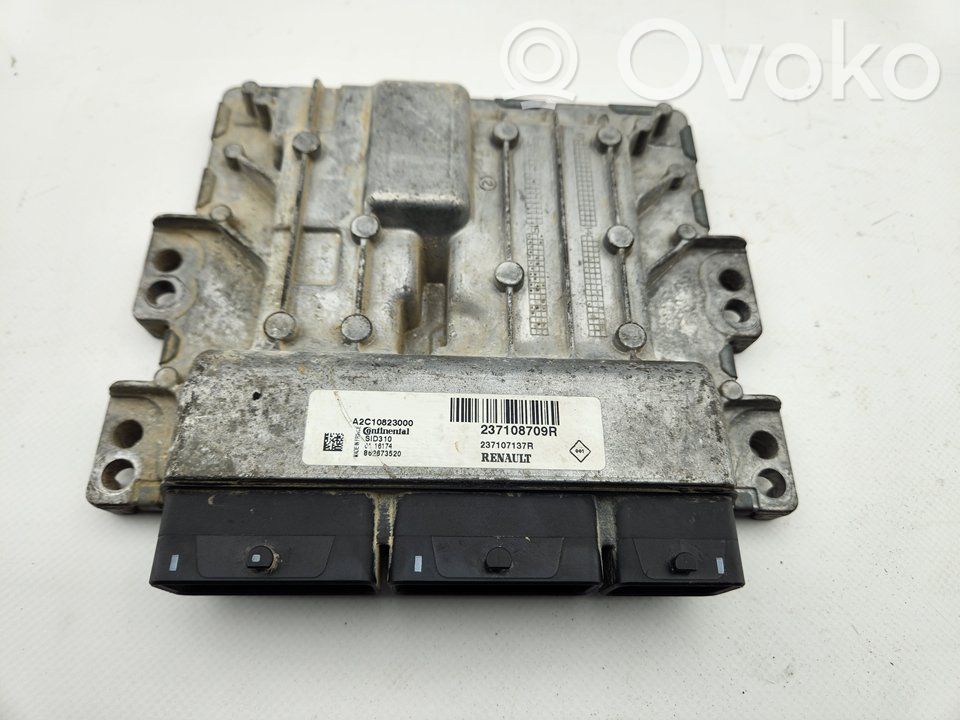 Dacia Duster Oroch Engine control unit/module 