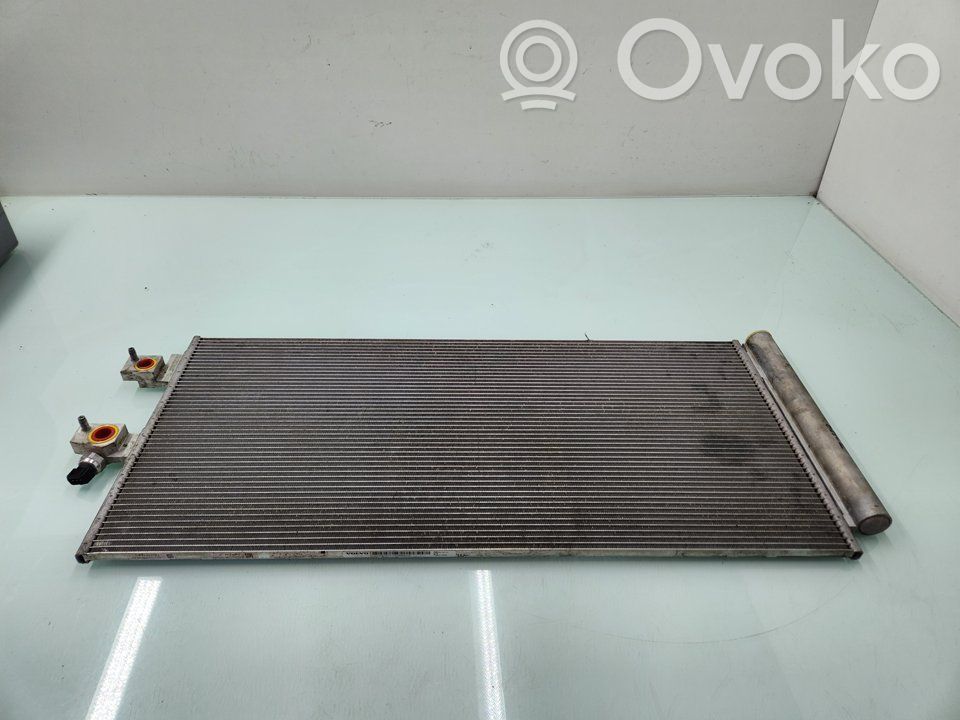 Volvo XC90 Skraplacz / Chłodnica klimatyzacji 