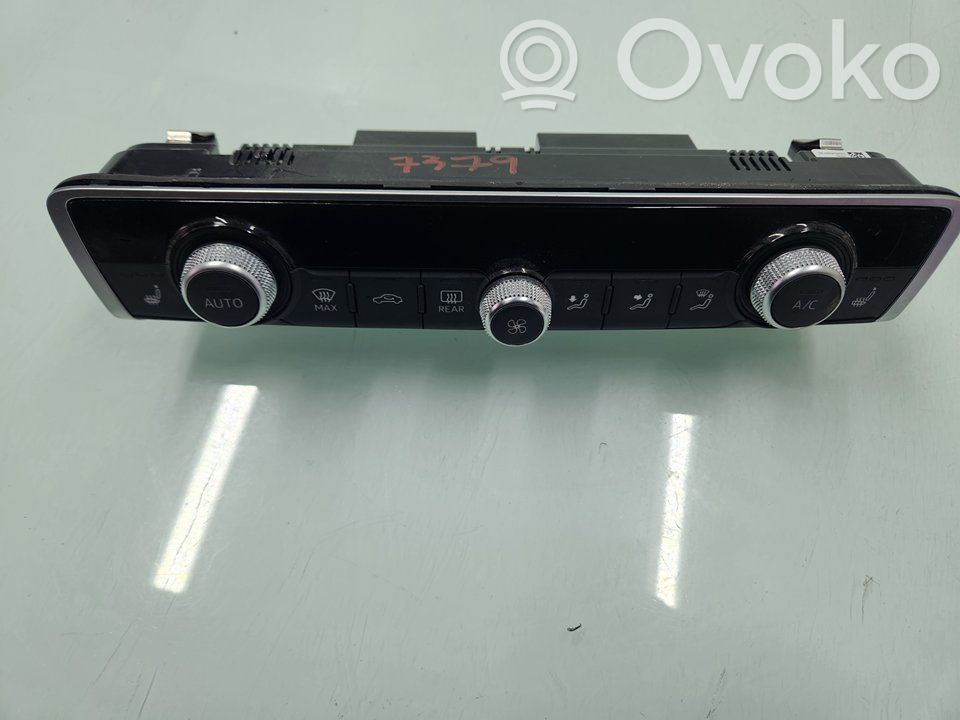 Climate control unit   8V0820043AB