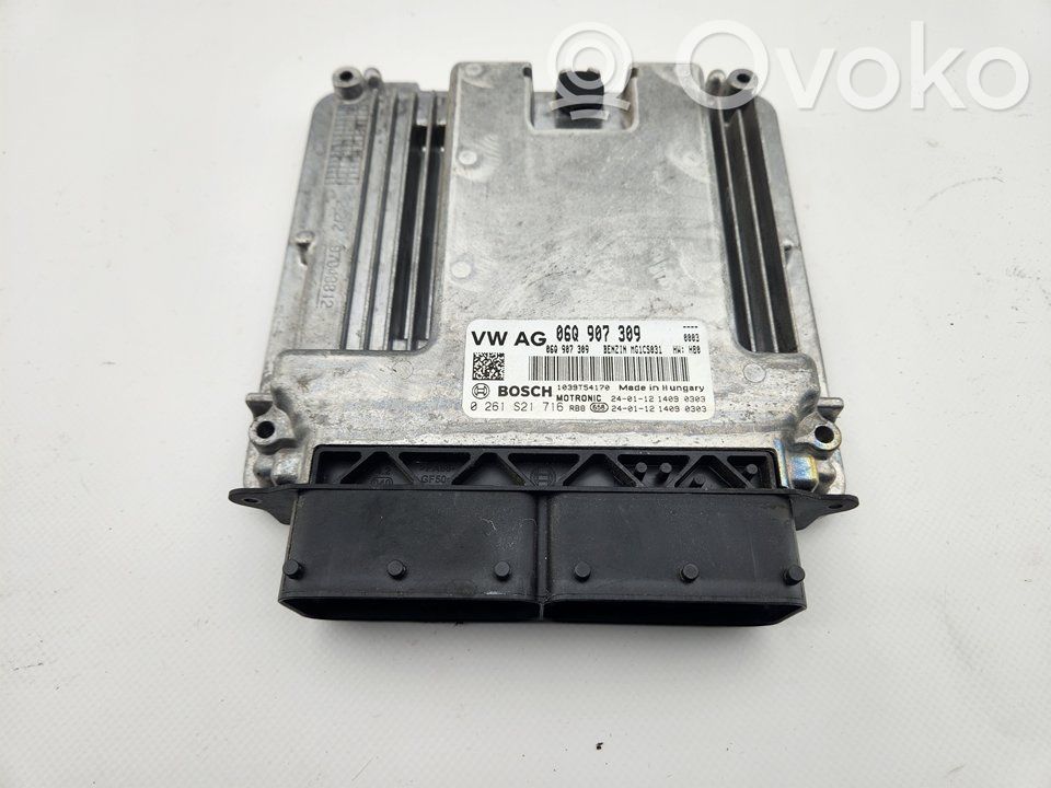 Unidad de control/módulo del motor   06Q907309