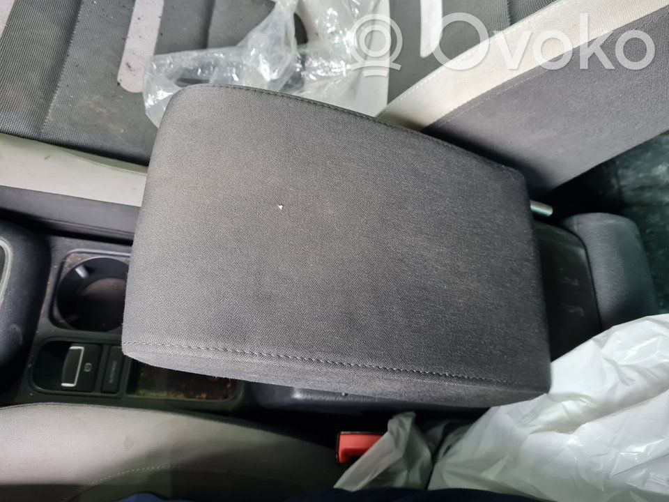 Volkswagen Tiguan Reposabrazos 