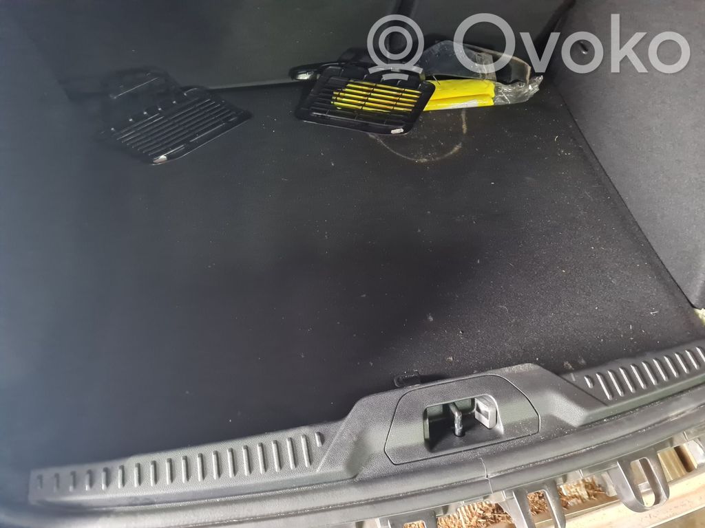 Ford Focus Bagažinės kilimas 