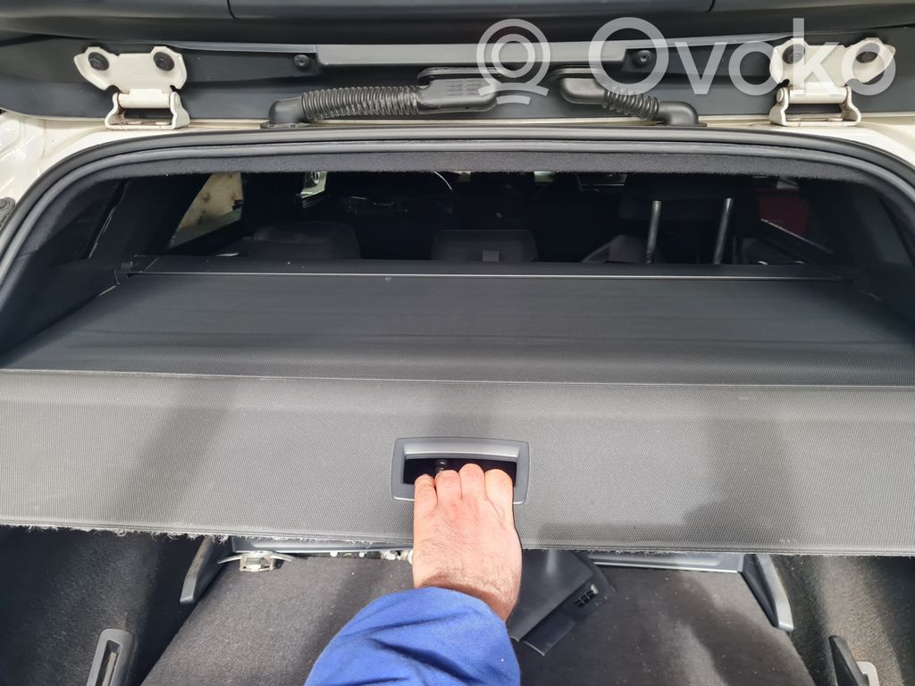 Toyota Corolla E160 E170 Aizmugurējā palodze 