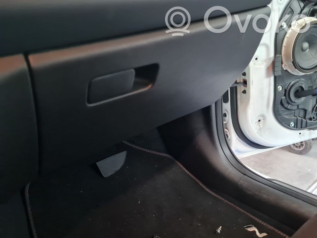 Hyundai i30 Daiktadėžė 