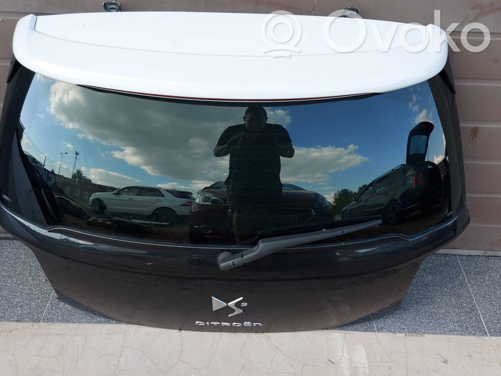 Tailgate/trunk/boot lid