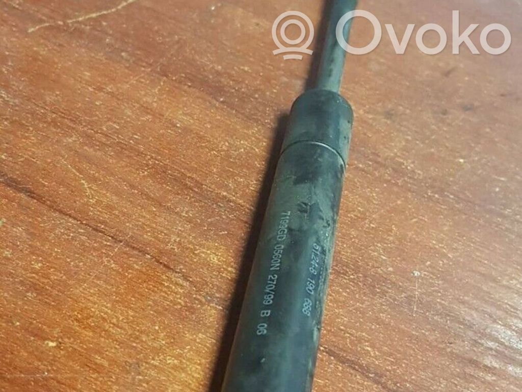 BMW 5 E39 Rear window strut damper 