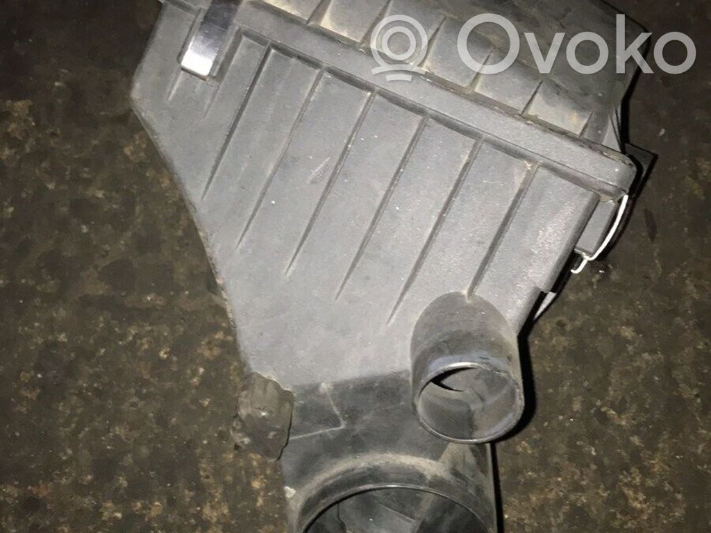 BMW 7 E38 Air filter box 