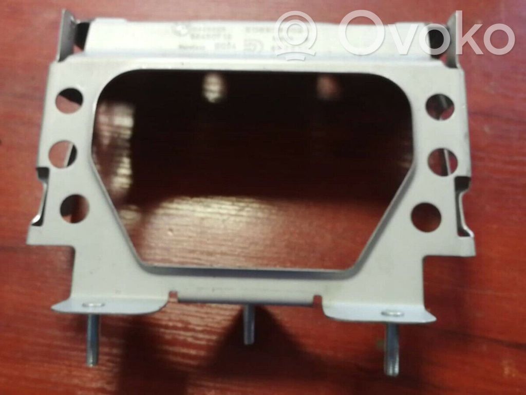BMW 7 E65 E66 Kita centrinė konsolės (tunelio) detalė 