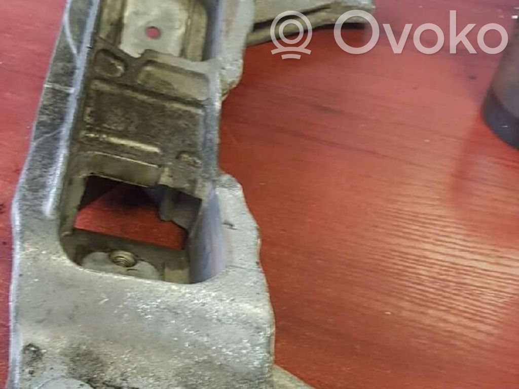 BMW 5 E60 E61 EGR valve cooler bracket 