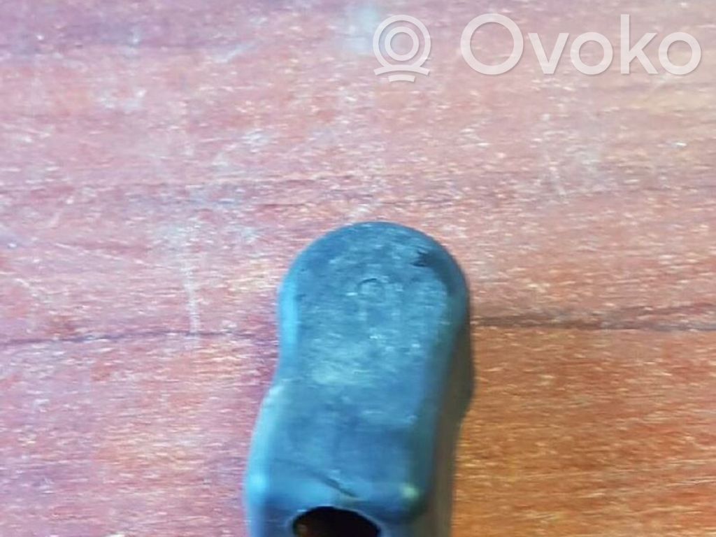 Otros repuestos del exterior   7069963