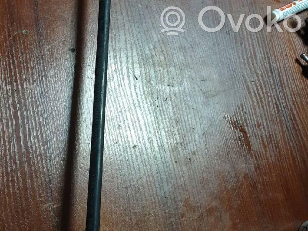 BMW 1 E81 E87 Caurulīte (-es) / šļūtene (-es) 