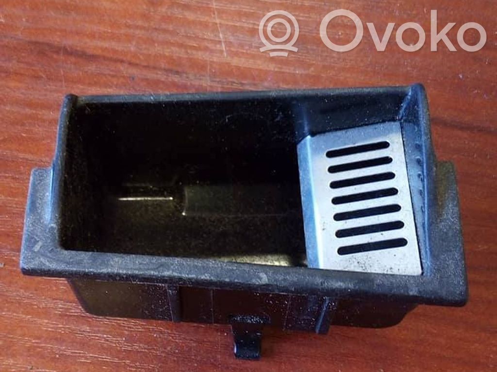 BMW 7 E65 E66 Aschenbecher Tür hinten 